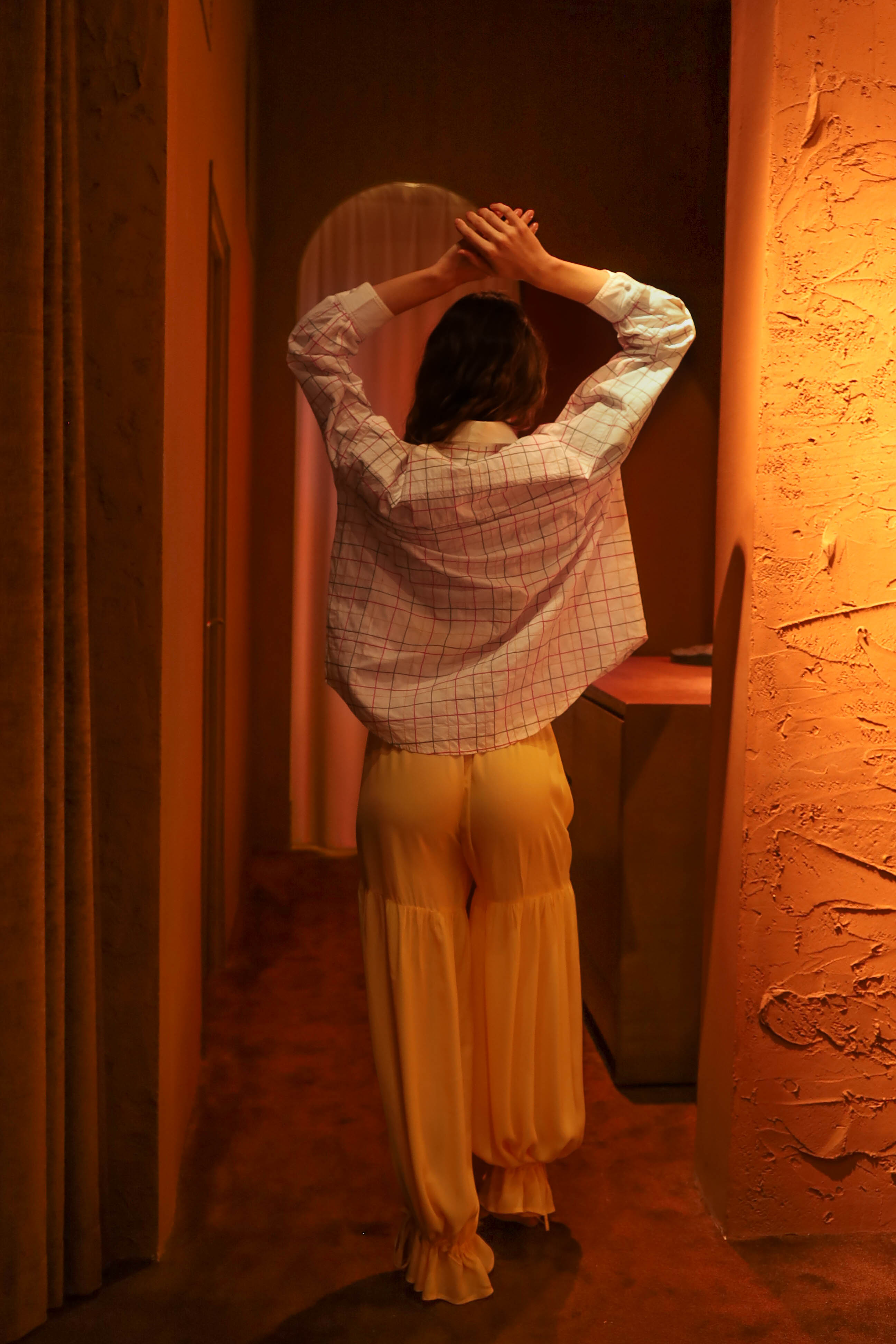 Aunt, Make Me Bizum Pants