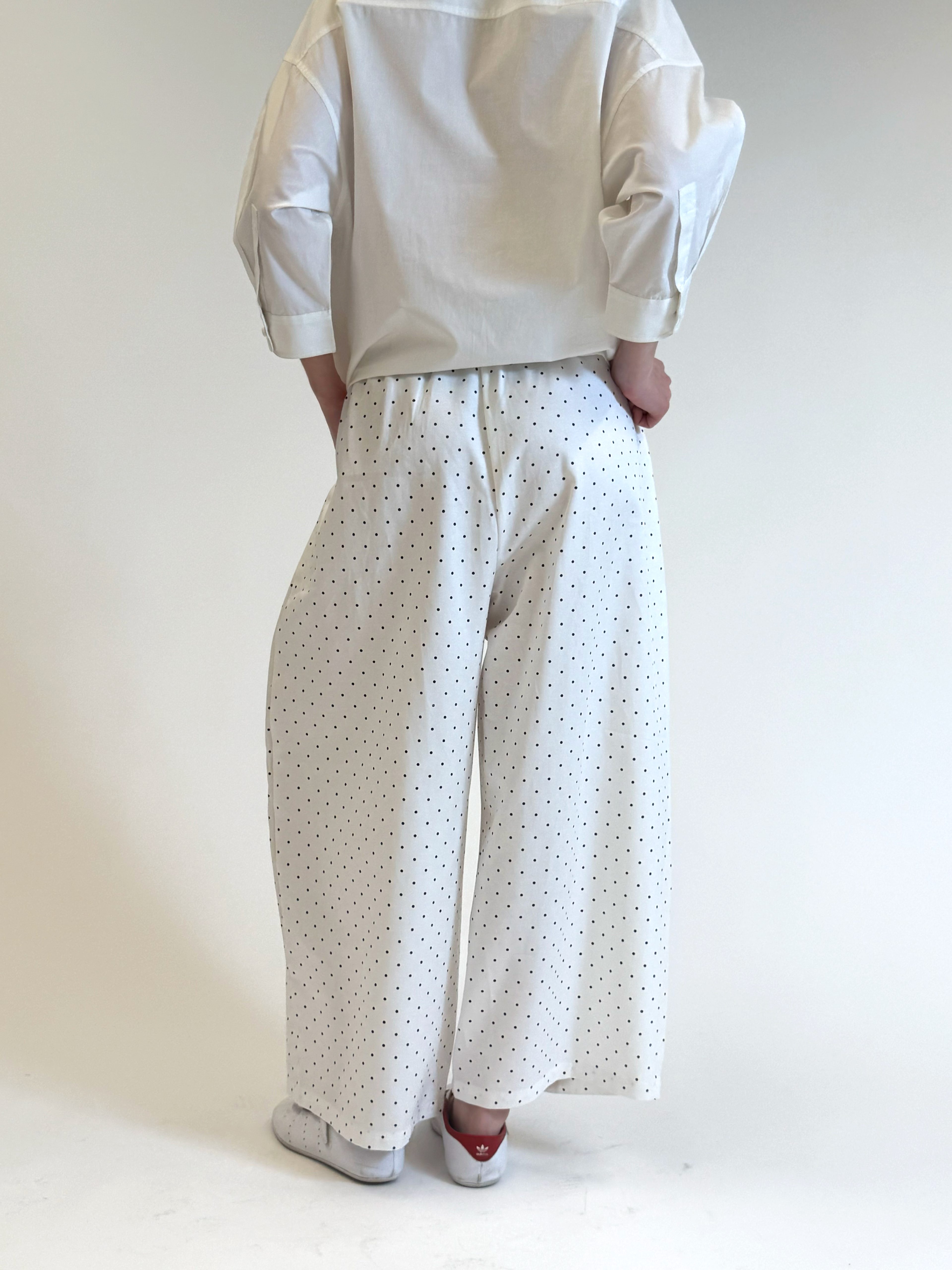 Pantalón PUNTOS NEGROS