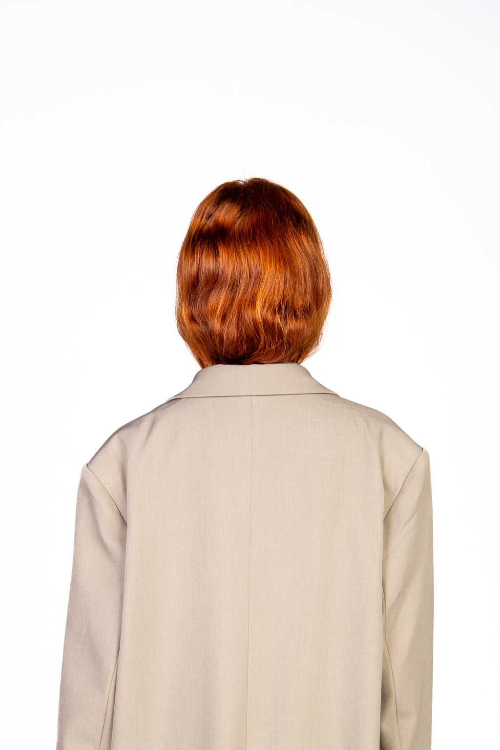 C- Abrigo LUJOS ILUSORIOS