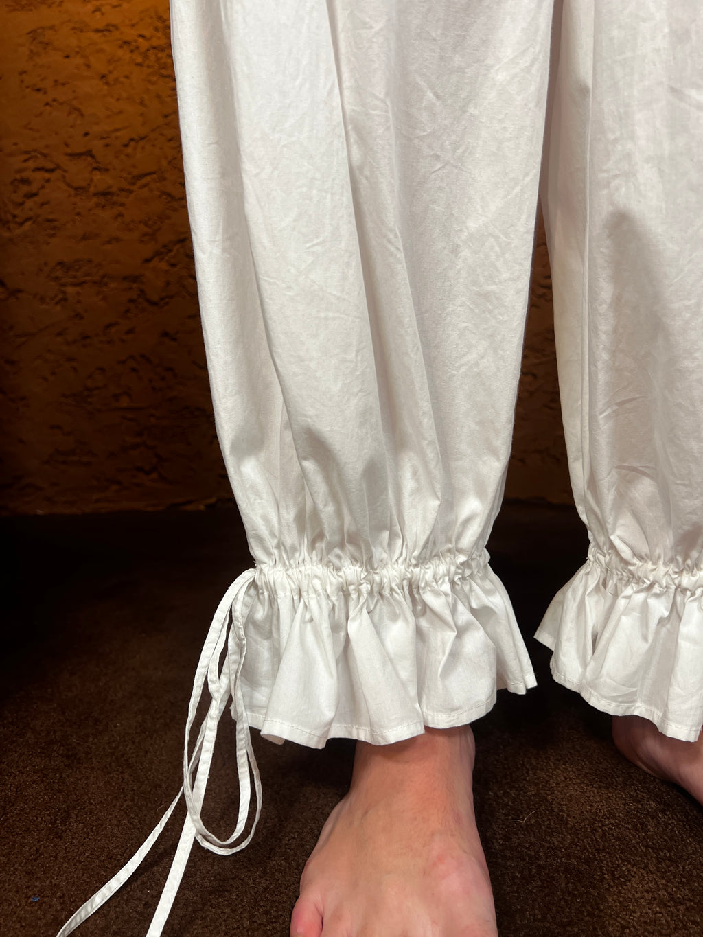 Aunt, Make Me Bizum Pants